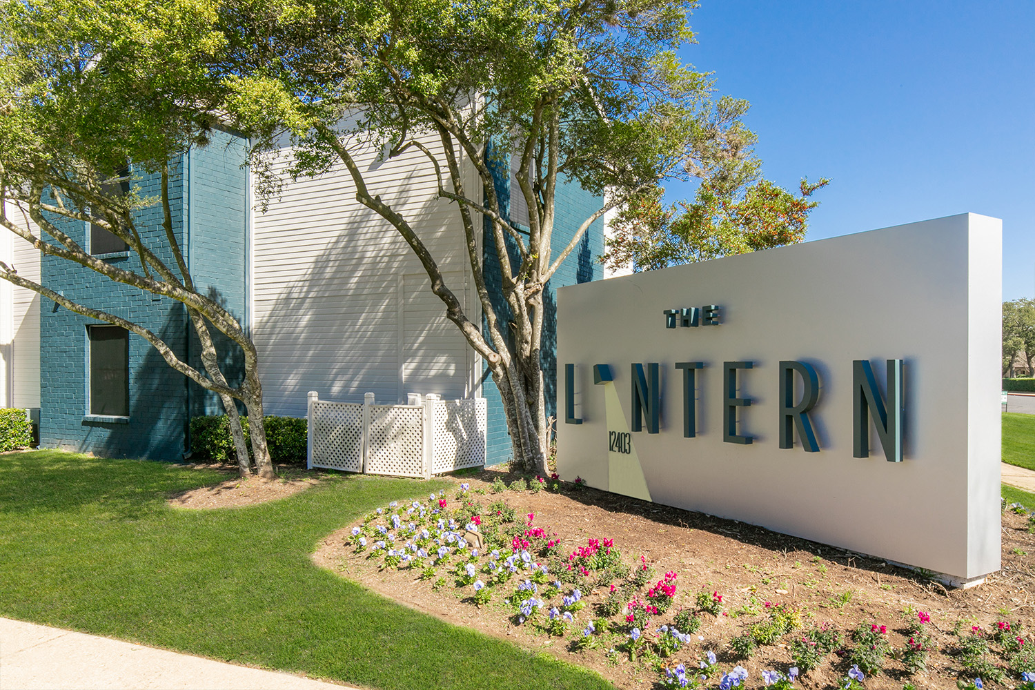 The Lantern Apartments In Austin Texas Pet Friendly