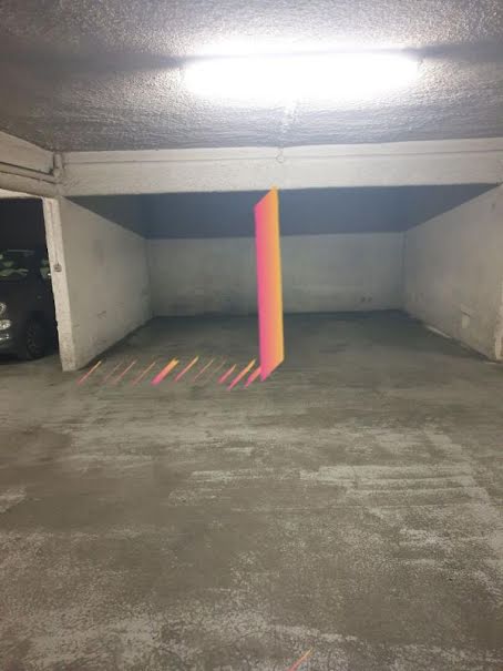 Location  parking   à Paris 8ème (75008), 200 €