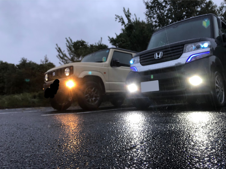 ジムニーの雨の日ショット・新型ジムニー・ＮBOXカスタム・友達とコラボ！！に関するカスタム事例の投稿画像3枚目