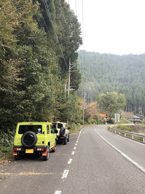 ジムニーのドライブ・渓流キャンプに関するカスタム事例の投稿画像2枚目