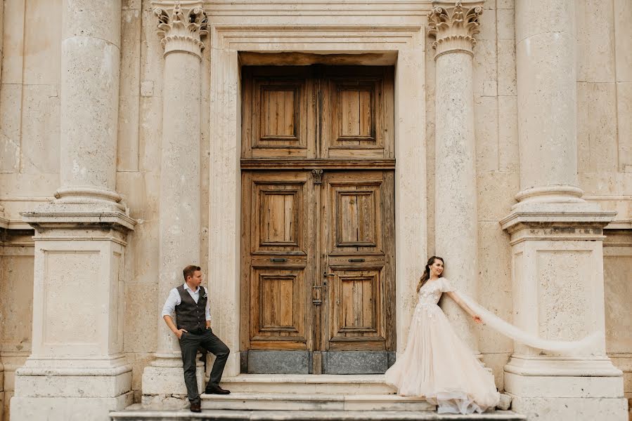 Wedding photographer Ilya Volokhov (ilyavolokhov). Photo of 19 October 2019