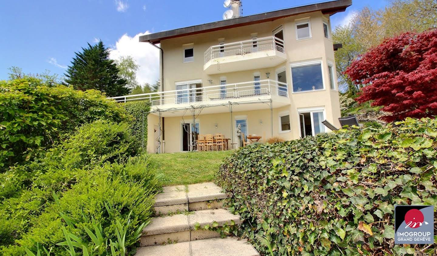 House with pool and terrace Divonne-les-Bains