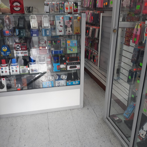 Opiniones de DITRIBUIDORA RIASCOS en Quito - Tienda de móviles