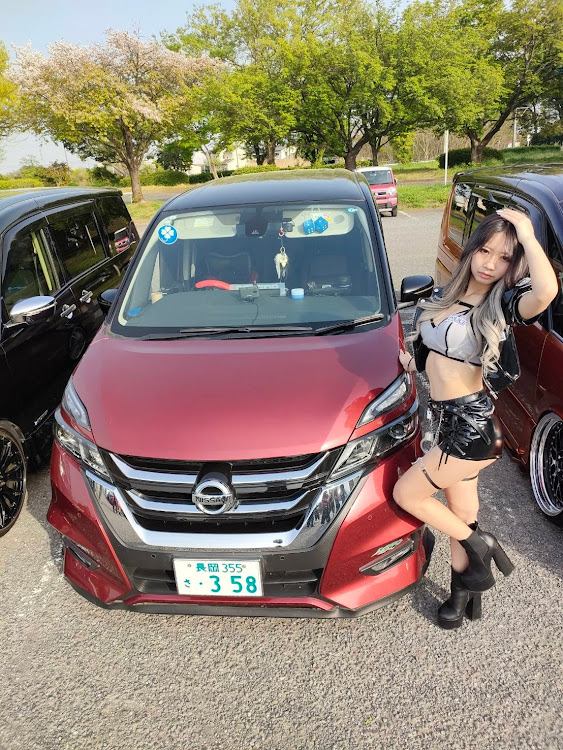 セレナの埼玉オフ会・コラボ編・キャンギャル・le lienに関するカスタム事例の投稿画像12枚目