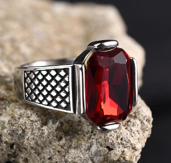 Herren Retro Personalisierter Ring aus Titanstahl Dein Name oder Initiale Robust & Langlebig Perfektes Geschenk für Ihn