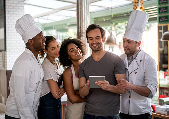 Customer Servicing Tips for Restaurants & Cafes