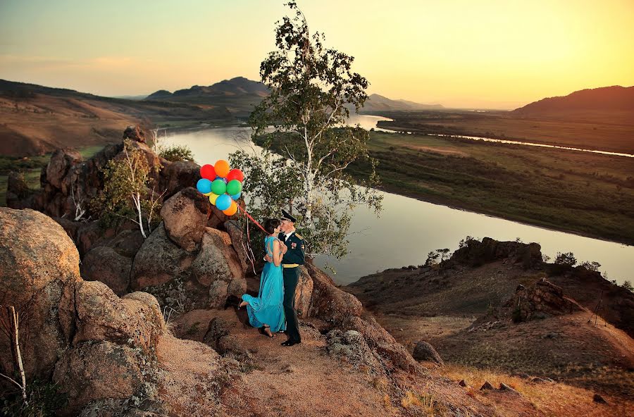 Jurufoto perkahwinan Svetlana Glavatskikh (glavfoto). Foto pada 15 Ogos 2014