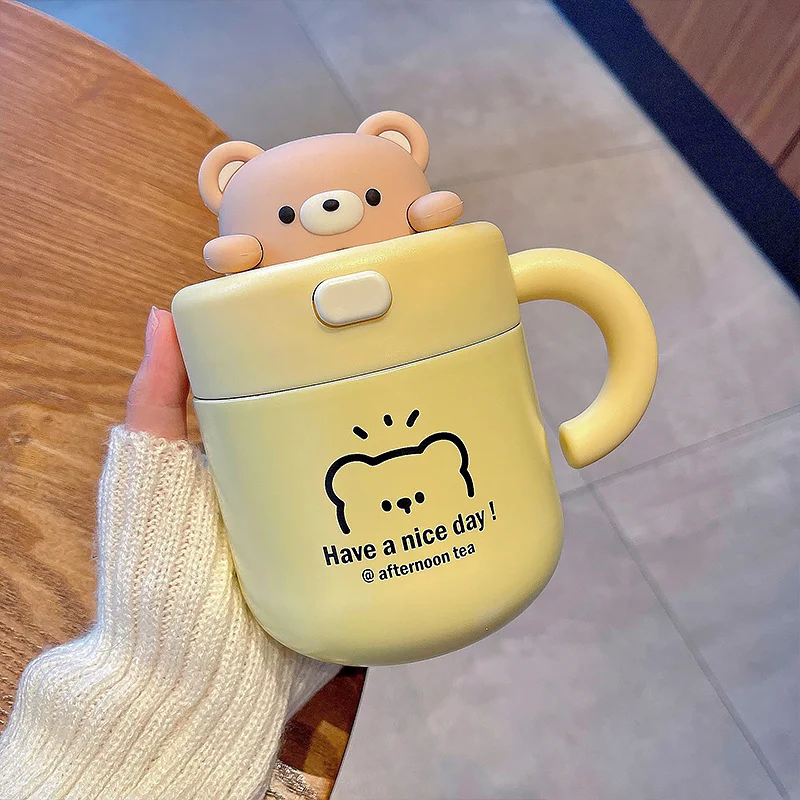Mug Ours avec Couvercle Bouteille Thermique Isolée pour la Maison, gardez vos boissons chaudes ou froides, idéal pour café et thé.