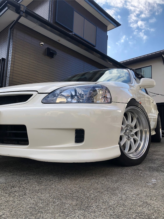 シビックタイプRの４月１９日はシビックの日・シビックの日・B16B・痛い日に関するカスタム事例の投稿画像1枚目