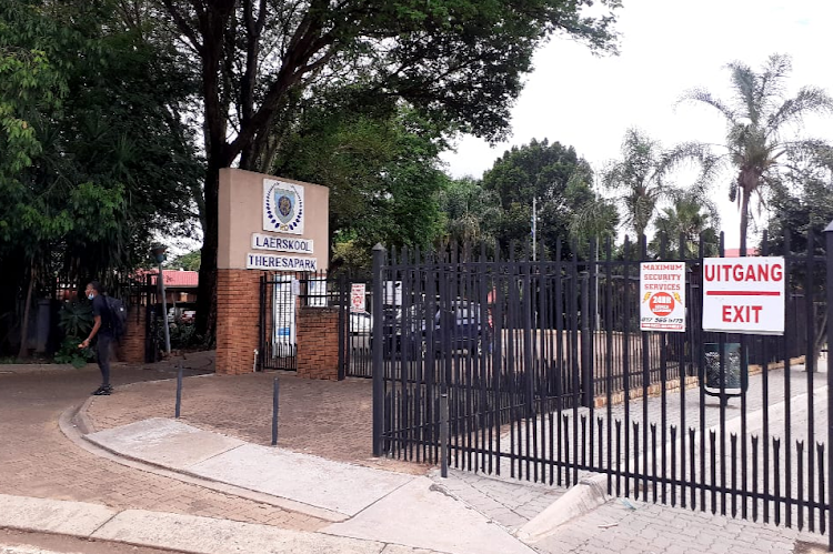 The Pretoria school's SGB is proposing that its parallel medium system be scrapped and the education department place its Afrikaans pupils at neighbouring schools.