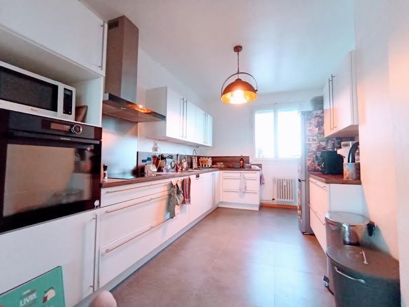 Vente appartement 5 pièces 98 m² à Poitiers (86000), 199 900 €