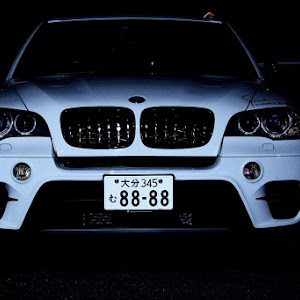 X5 E70