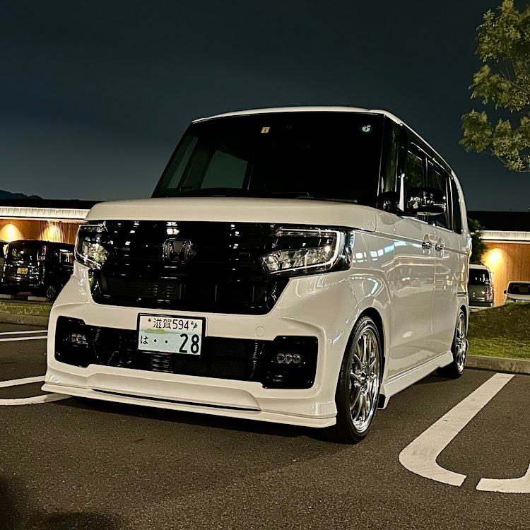 NボックスカスタムのRSRハーフダウンサス・BLITZマフラー・WORK EMOTION CR 2P・ワークエモーション・16インチに関するカスタム事例の投稿画像1枚目