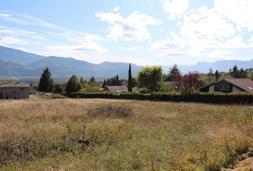  Vente Terrain à bâtir - 701m² à Saint-Ismier (38330) 