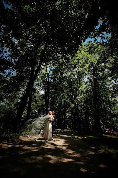 Wedding photographer Radosław Wroński (fotowronski). Photo of 2 December 2021