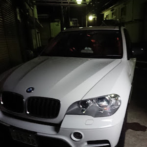 X5 E70