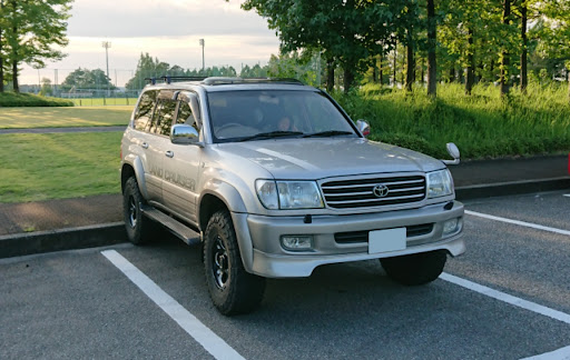 トヨタ車純正のベースラック　クルーガー　ランドクルーザー100　1350mm