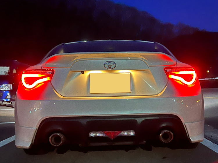 86のDIY・テールランプ交換・夜に撮影に関するカスタム事例の投稿画像2枚目