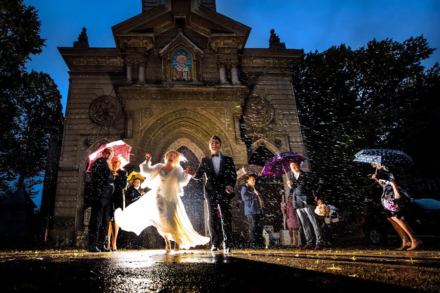 Fotografo di matrimoni Daniel Dumbrava (dumbrava). Foto del 9 ottobre 2017