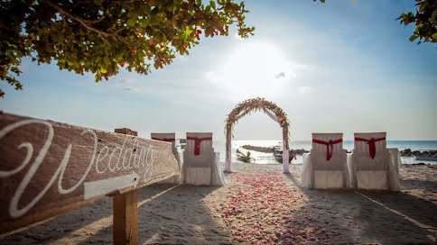 Fotografo di matrimoni Chumpon Hongkhiab (eddphotographer). Foto del 13 febbraio 2019