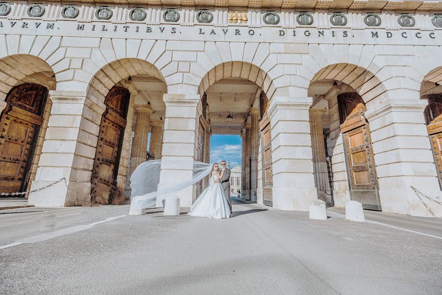 Fotografo di matrimoni Christian Apostol (apostol). Foto del 26 dicembre 2018