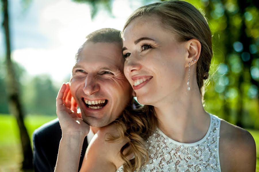 Fotógrafo de casamento Radosław Wojnar (radofoto). Foto de 24 de fevereiro 2020