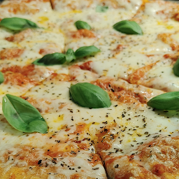 Rico's Famous Margarita Pizza