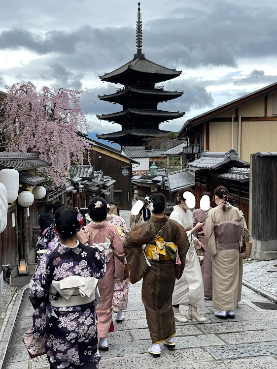 ゴルフGTIの桜とコラボ🌸・結婚式の前撮り・三男坊・ええもんですね🌸に関するカスタム事例の投稿画像5枚目