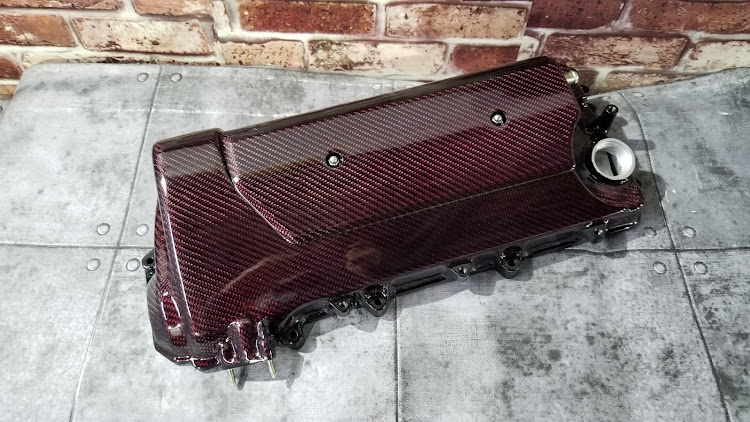 FK'S FACTORY ハチタービーさんが投稿したロータス・エリーゼ・エキシージ・カムカバー・カーボン樹脂貼り加工に関するカスタム事例の投稿画像6枚目