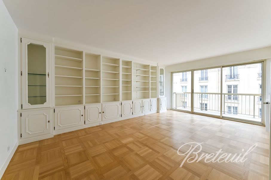 Location  appartement 5 pièces 125 m² à Paris 16ème (75016), 4 250 €