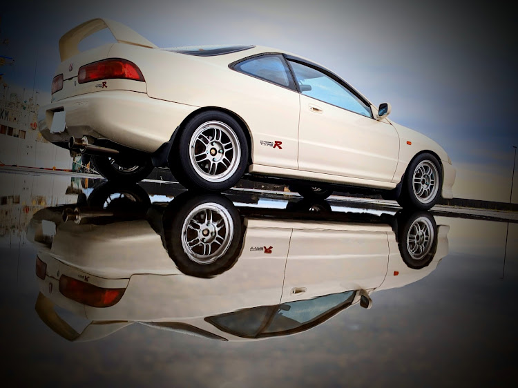 インテグラのシビック タイプR FD2・東静岡駅・BMW M3セダンに関するカスタム事例の投稿画像10枚目
