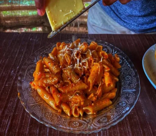 Classic Chicken Red Sauce Penne Pasta