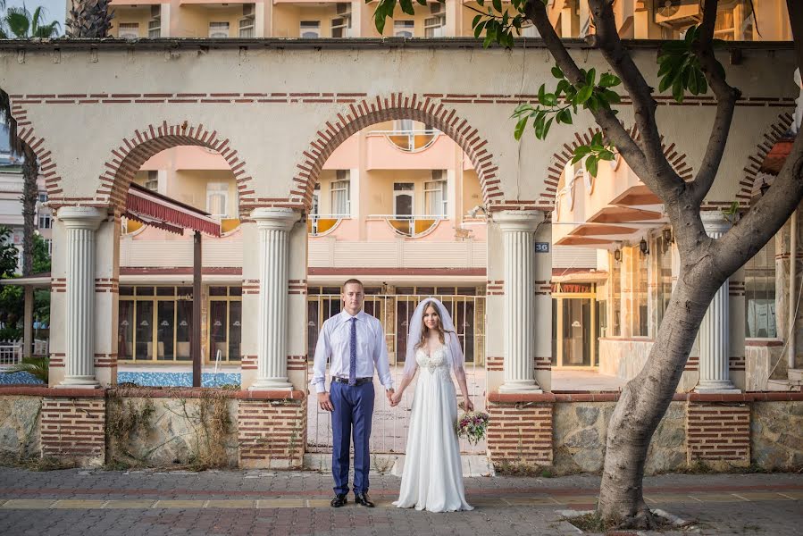 Fotógrafo de casamento Anna Firat (annie). Foto de 7 de setembro 2017