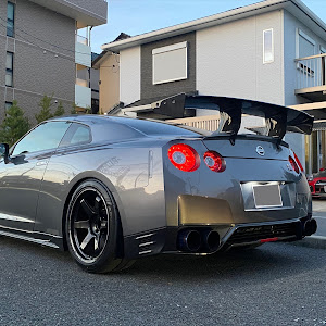 NISSAN GT-R R35