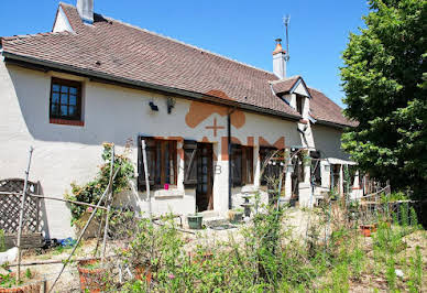 Maison avec piscine et terrasse 17