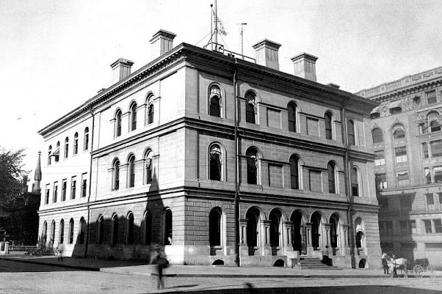 Old Dubuque post office