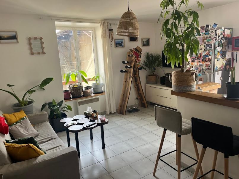 Vente appartement 2 pièces 34 m² à Saint-Etienne-de-Saint-Geoirs (38590), 88 000 €