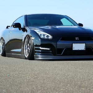 NISSAN GT-R R35