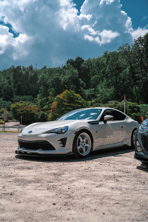 86のADVAN Racing GT・東名パワード・嵐山高雄パークウェイ・326powerに関するカスタム事例の投稿画像2枚目