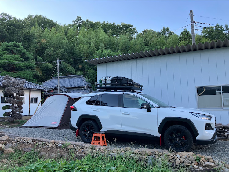 RAV4のrav4アドベンチャーオフロードパッケージ・rav4adventure・RAV4乗りさんと繋がりたい・innoルーフデッキ120・RAV4&キャンプに関するカスタム事例の投稿画像5枚目