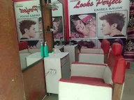 Looks Unisex Salon photo 1