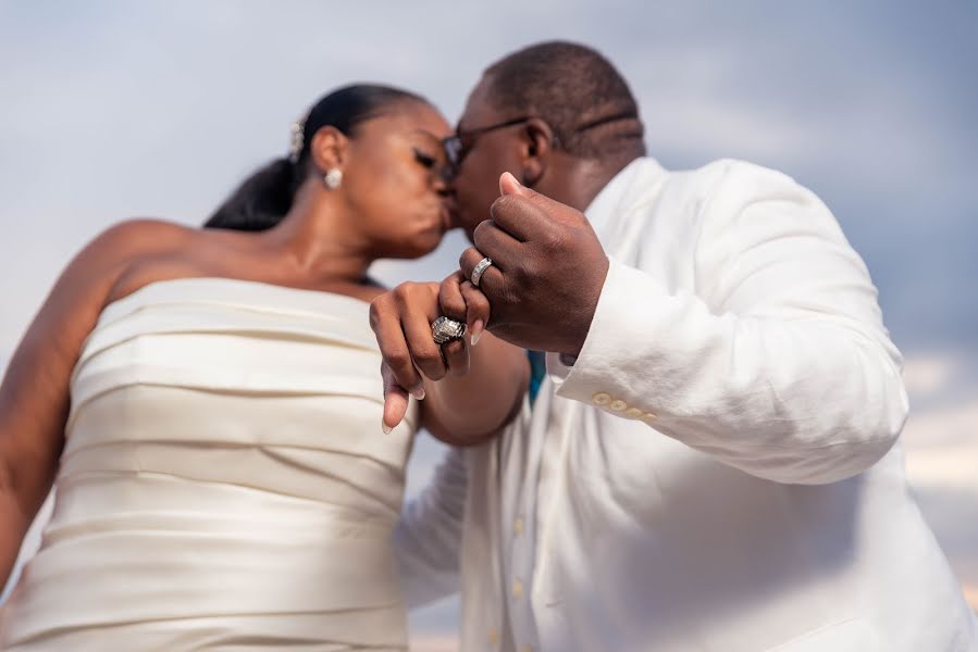 Fotografo di matrimoni Ranteen Dixon (rdphotography). Foto del 30 agosto 2019