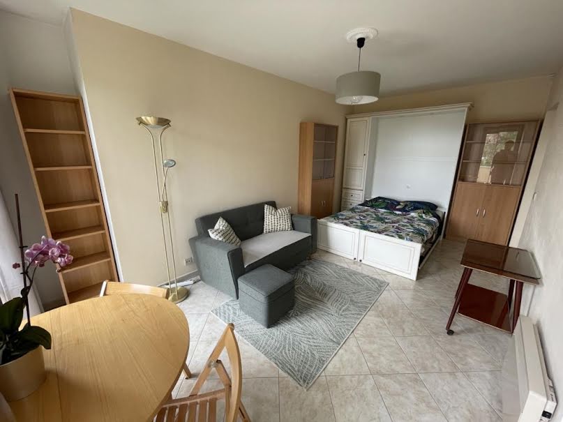Location meublée appartement 1 pièce 29 m² à Houilles (78800), 950 €