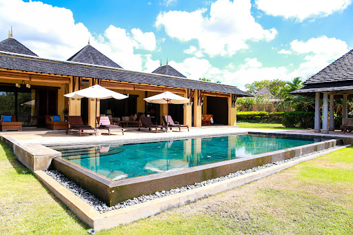 Villa with terrace 2
