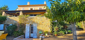 villa à Saint-raphael (83)