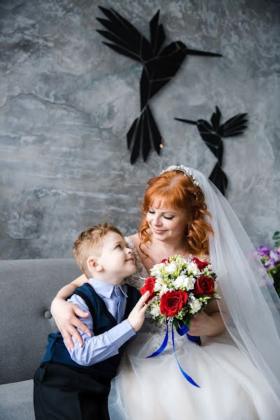 ช่างภาพงานแต่งงาน Olga Manokhina (fotosens) ภาพเมื่อ 17 เมษายน 2020