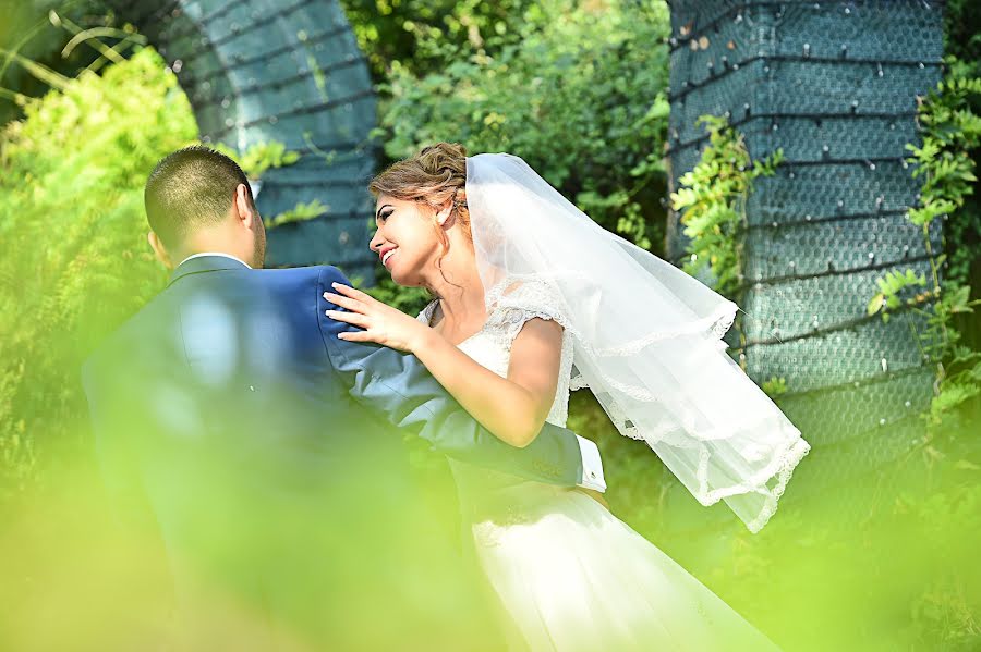 Fotografo di matrimoni Adrian Ionescu (adrianionescu). Foto del 10 novembre 2016