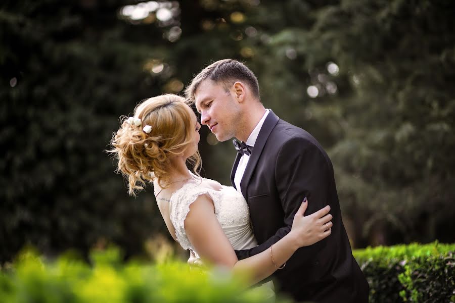 Fotografo di matrimoni Alesya Osipova (osipovphoto). Foto del 24 aprile 2017