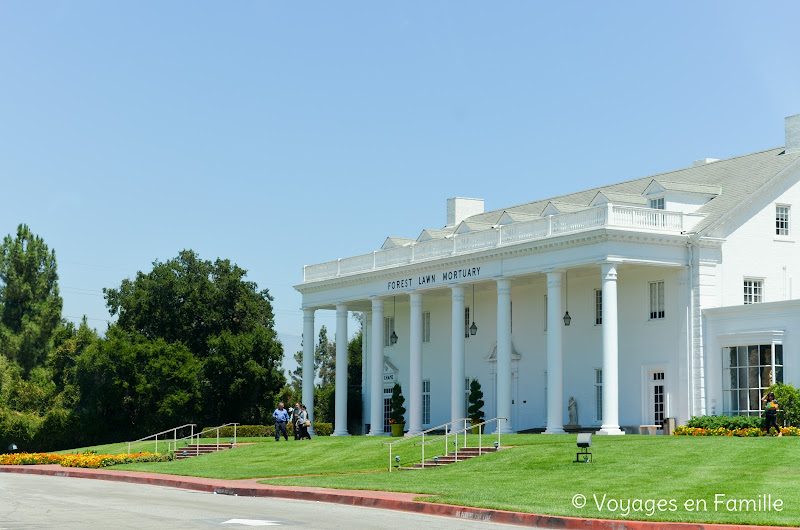 forest lawn mortuary - LA