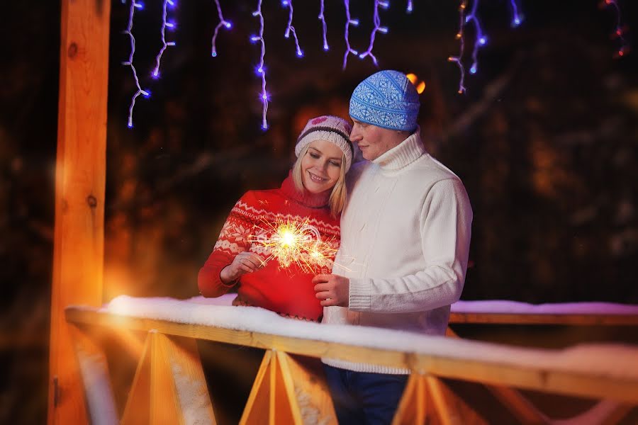 Photographe de mariage Lyubov Pyatovskaya (lubania89). Photo du 27 décembre 2015